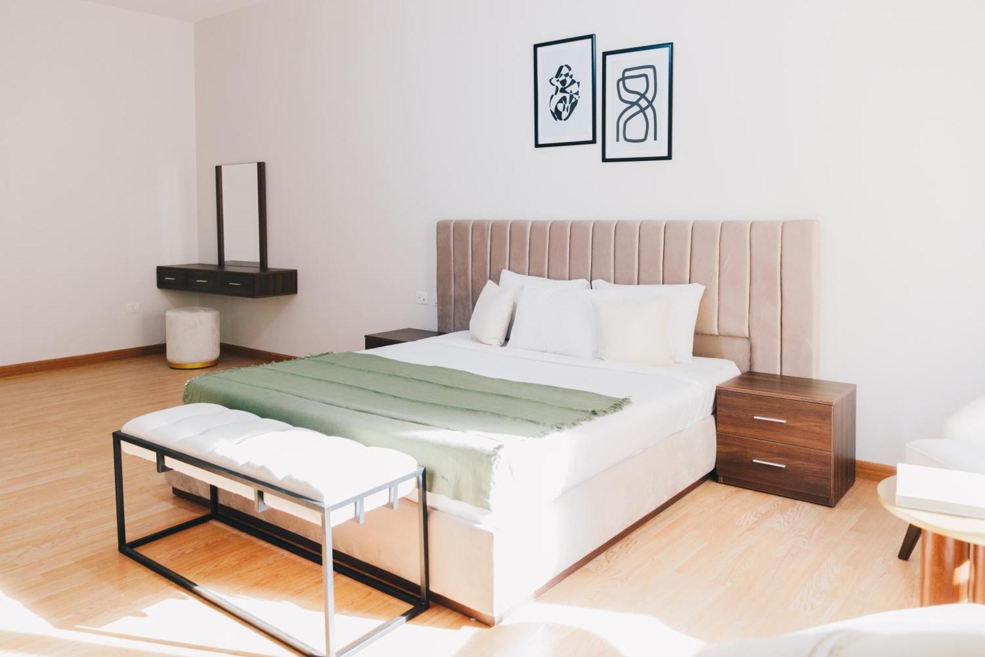 The Seven Six Near Waterway 5a Mall By Elegant Apartamento *